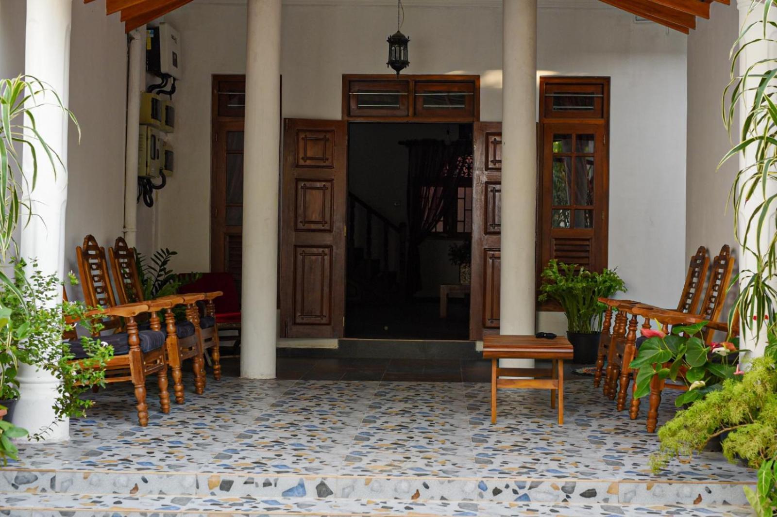 4Ty Two Homestay Galle Ngoại thất bức ảnh