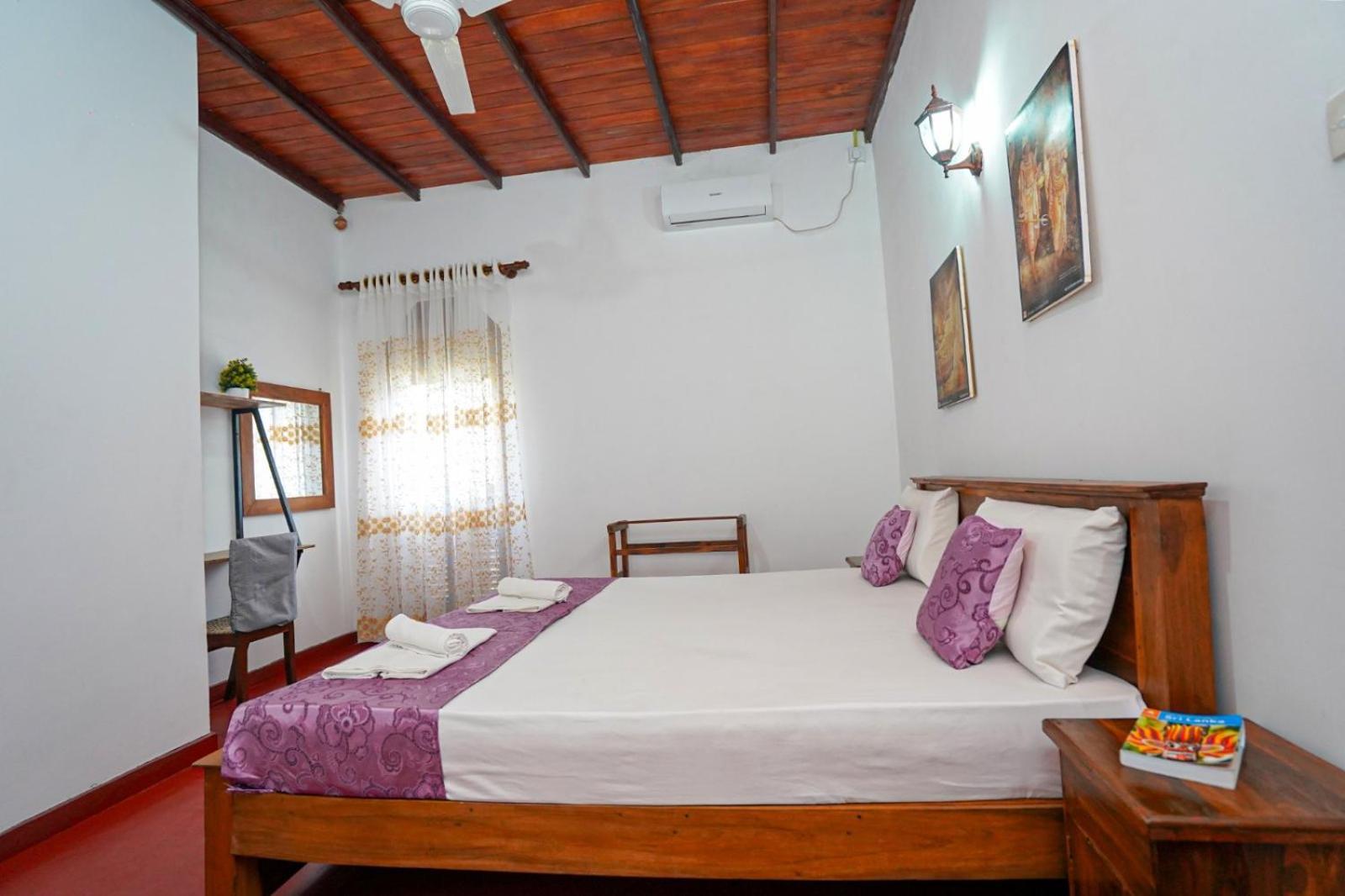 4Ty Two Homestay Galle Ngoại thất bức ảnh