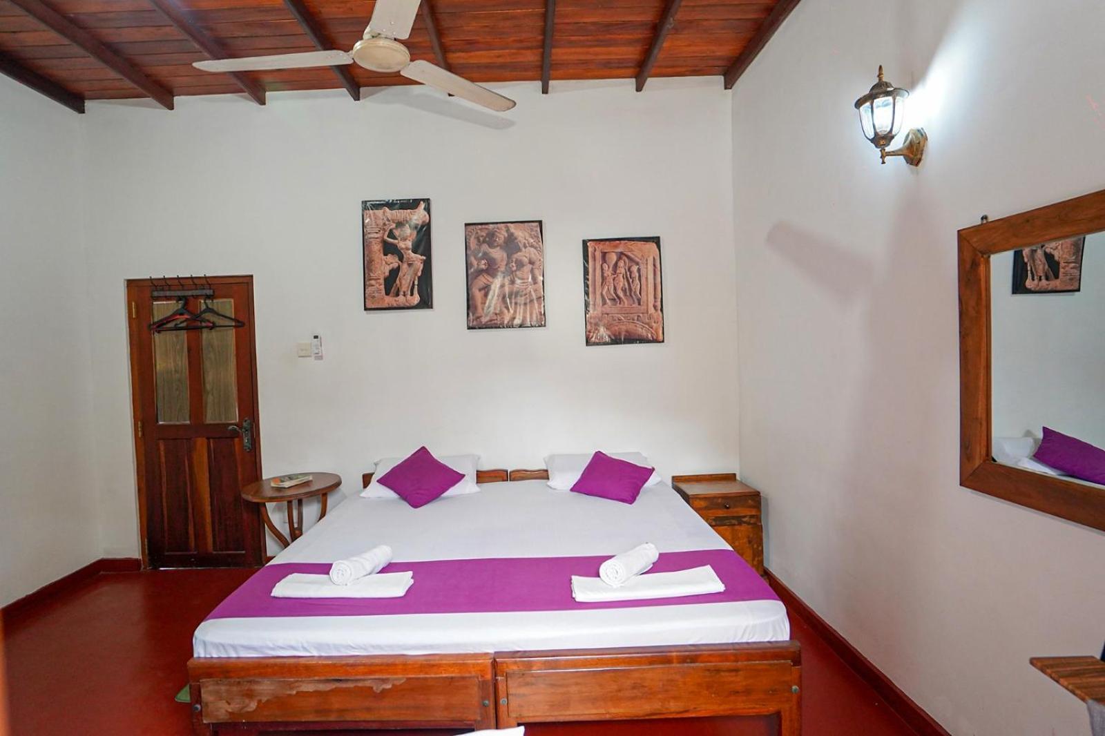 4Ty Two Homestay Galle Ngoại thất bức ảnh