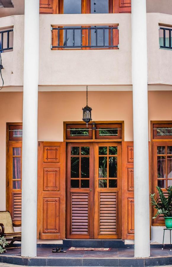 4Ty Two Homestay Galle Ngoại thất bức ảnh
